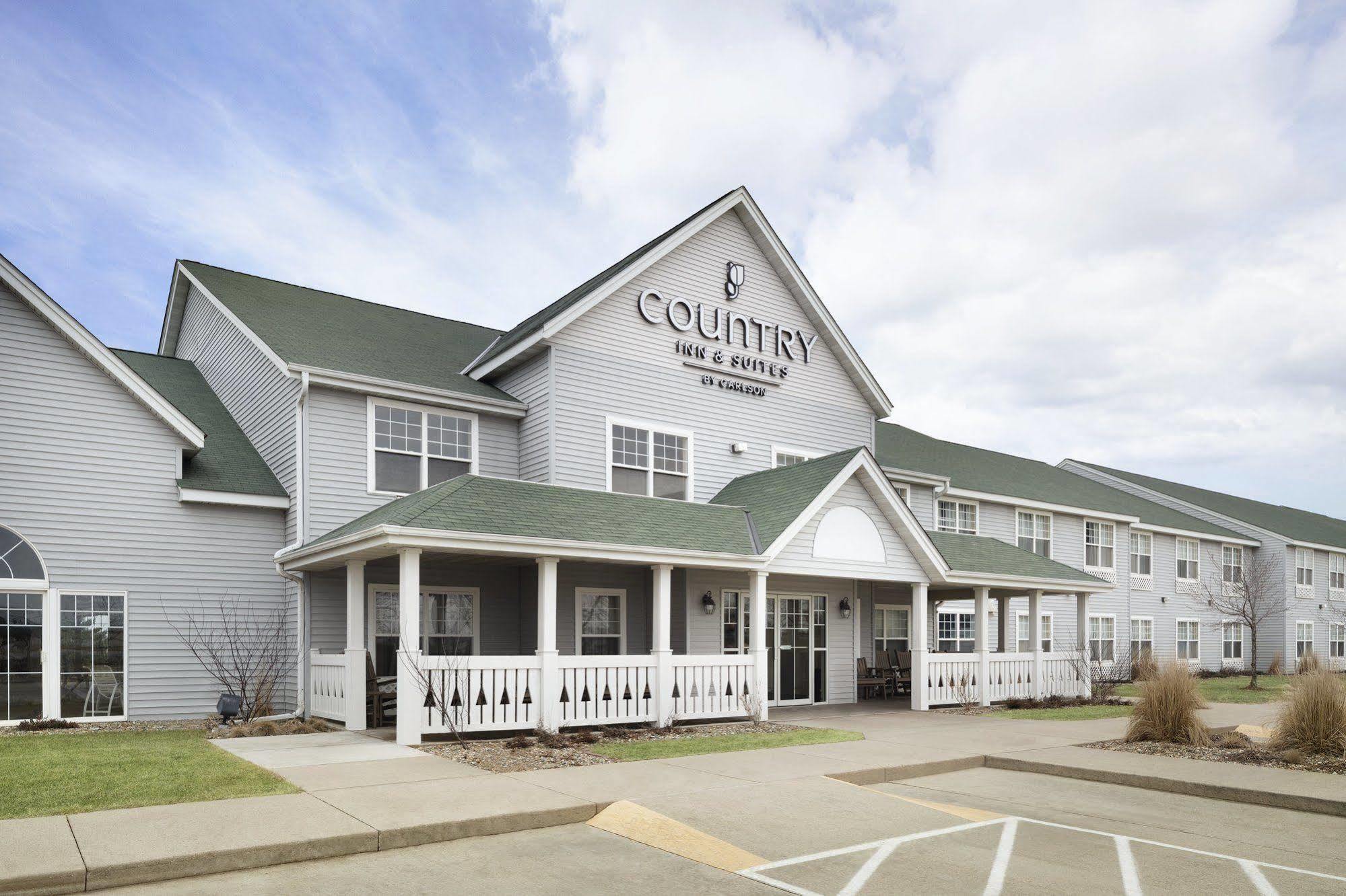 Country Inn & Suites By Radisson, Grinnell, Ia Exterior photo